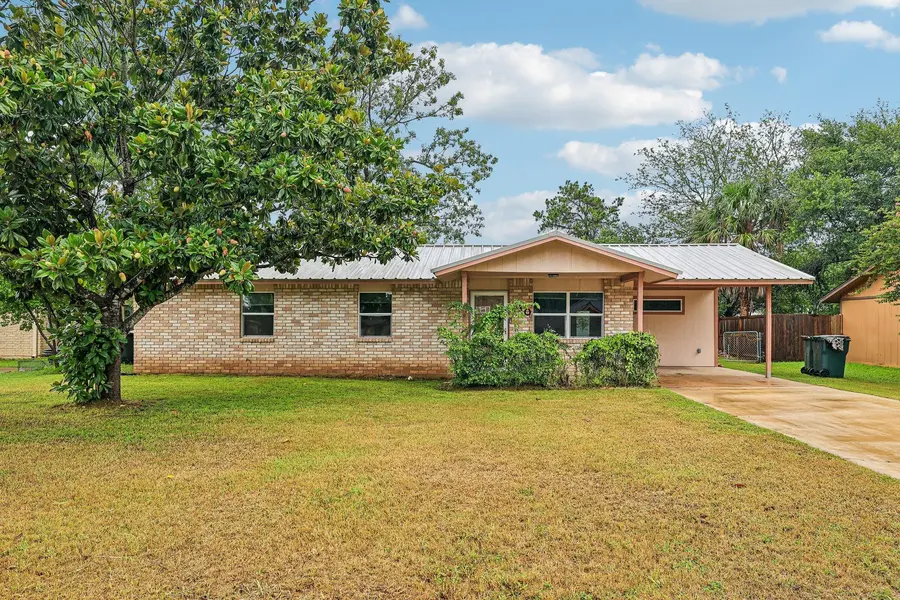 410 Magnolia ST, Bastrop, TX 78602