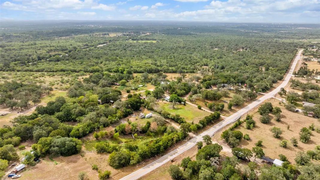 827 FM 671, Lockhart, TX 78644