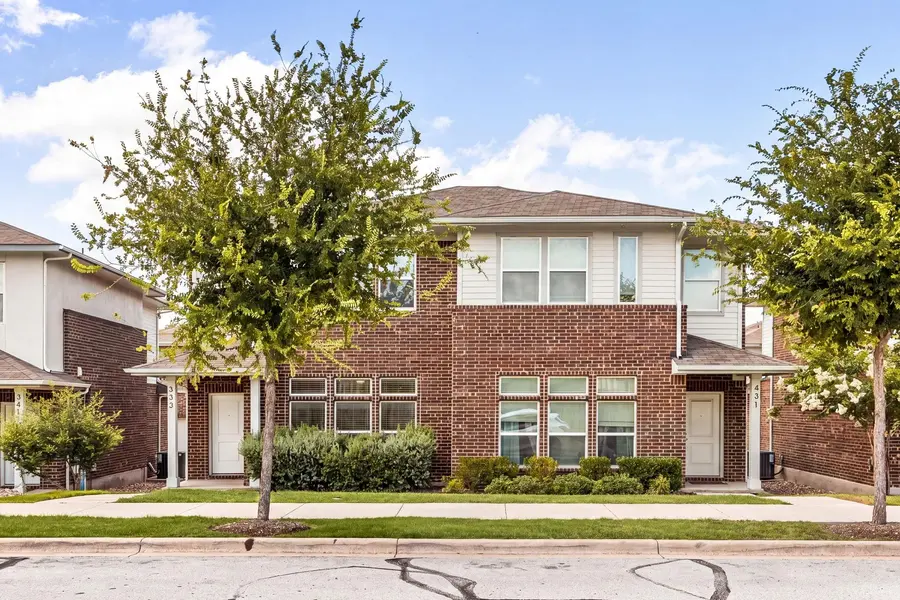 605 W South ST #332, Leander, TX 78641