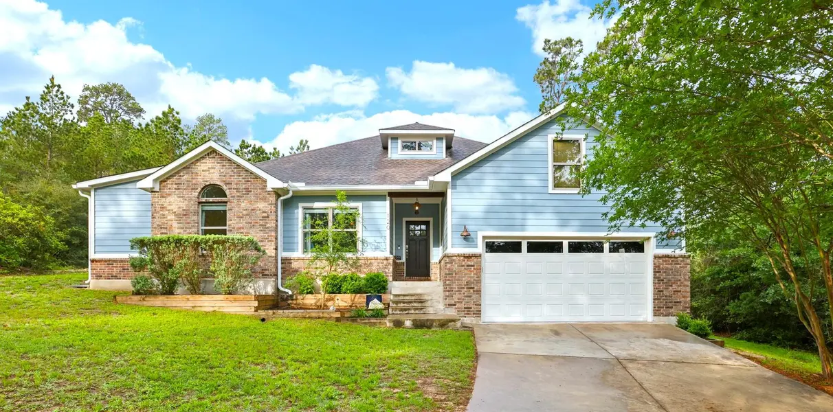120 Pukoo DR, Bastrop, TX 78602