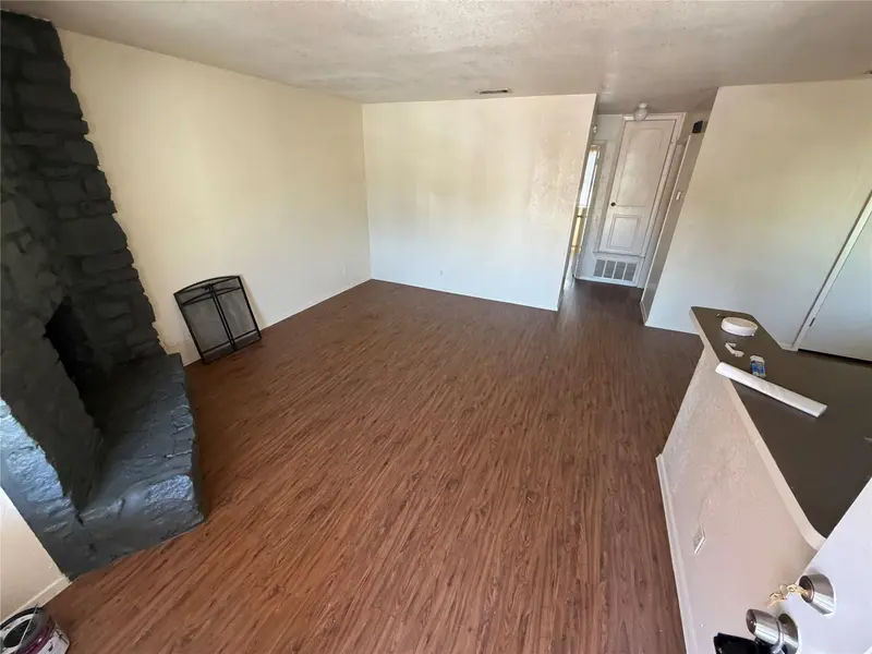 2203 Leah CV #D, Austin, TX 78748