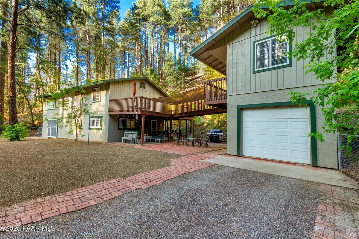 8475 S Breezy Pine Rd RD, Mayer, AZ 86333