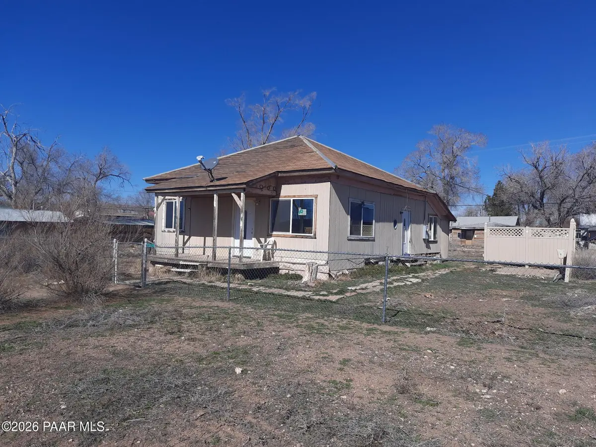 22510 W Railroad AVE, Seligman, AZ 86337