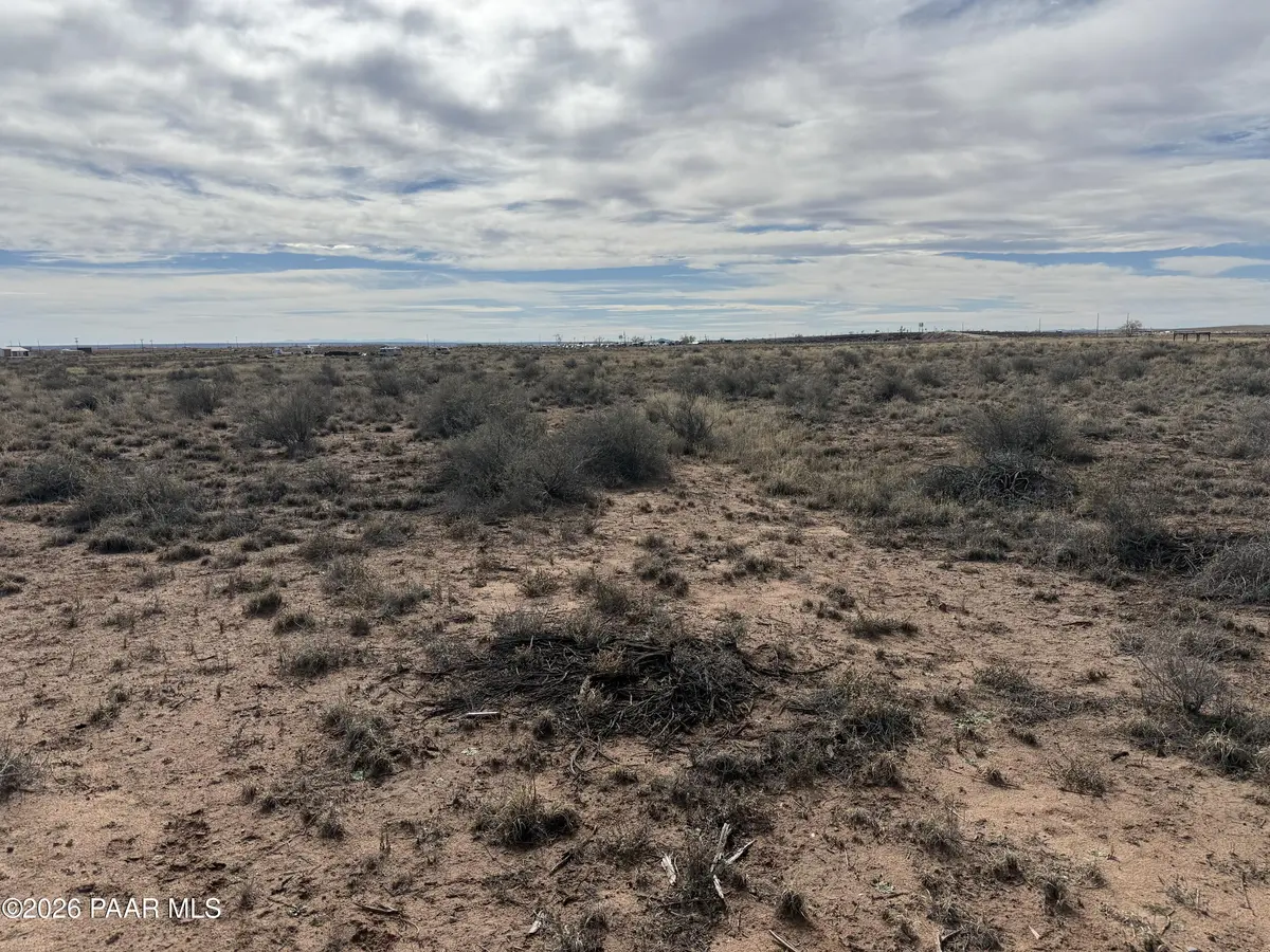 7625 Pima ST, Holbrook, AZ 86029