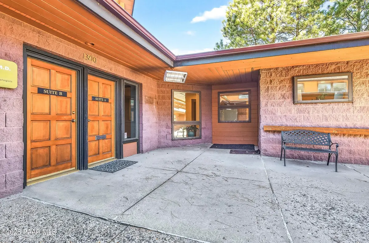 1300 N Rim DR, Flagstaff, AZ 86001