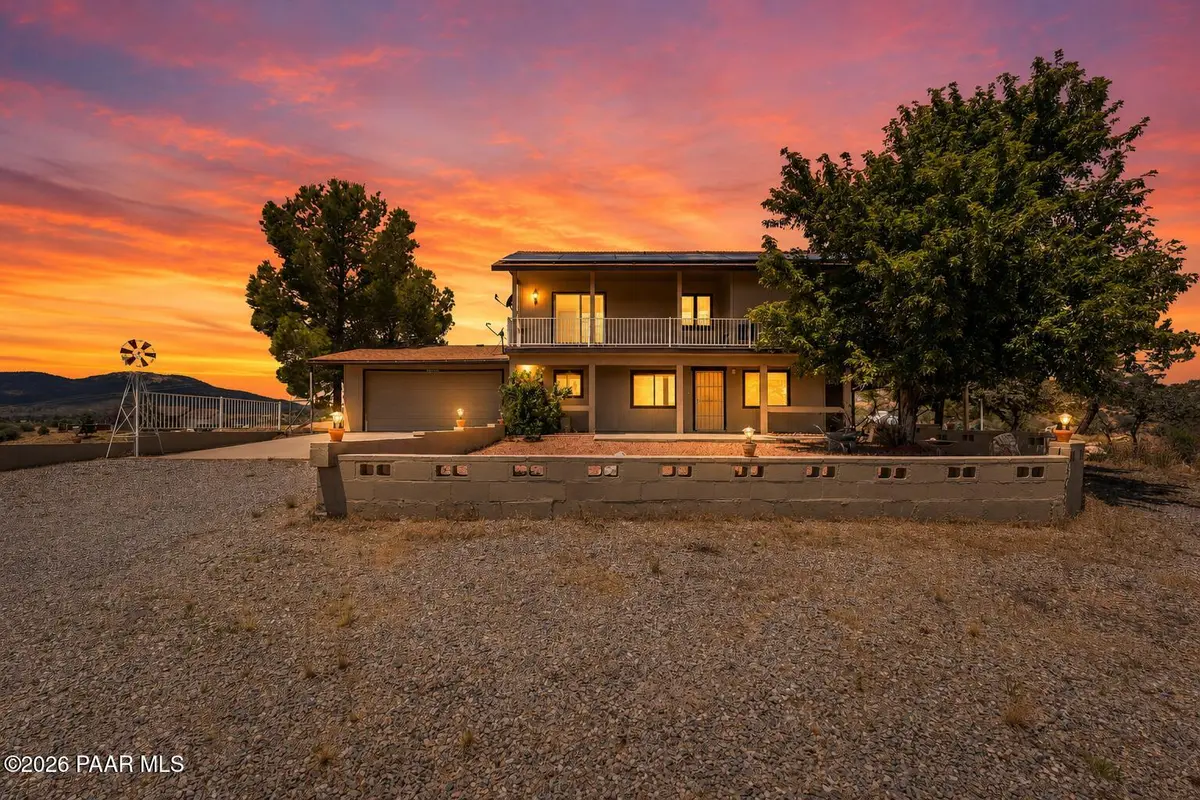 18112 S Spoon RD, Peeples Valley, AZ 86332