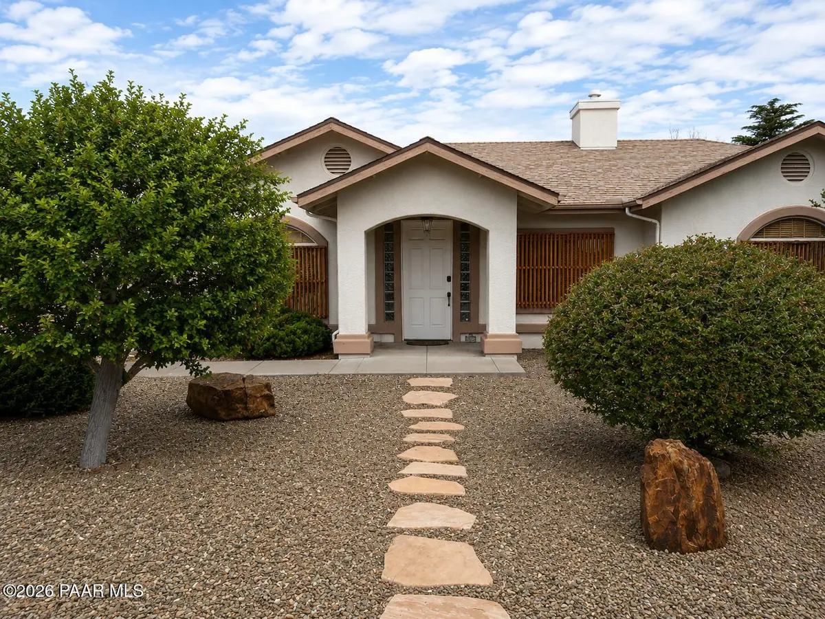 720 N Navajo DR, Dewey-humboldt, AZ 86327