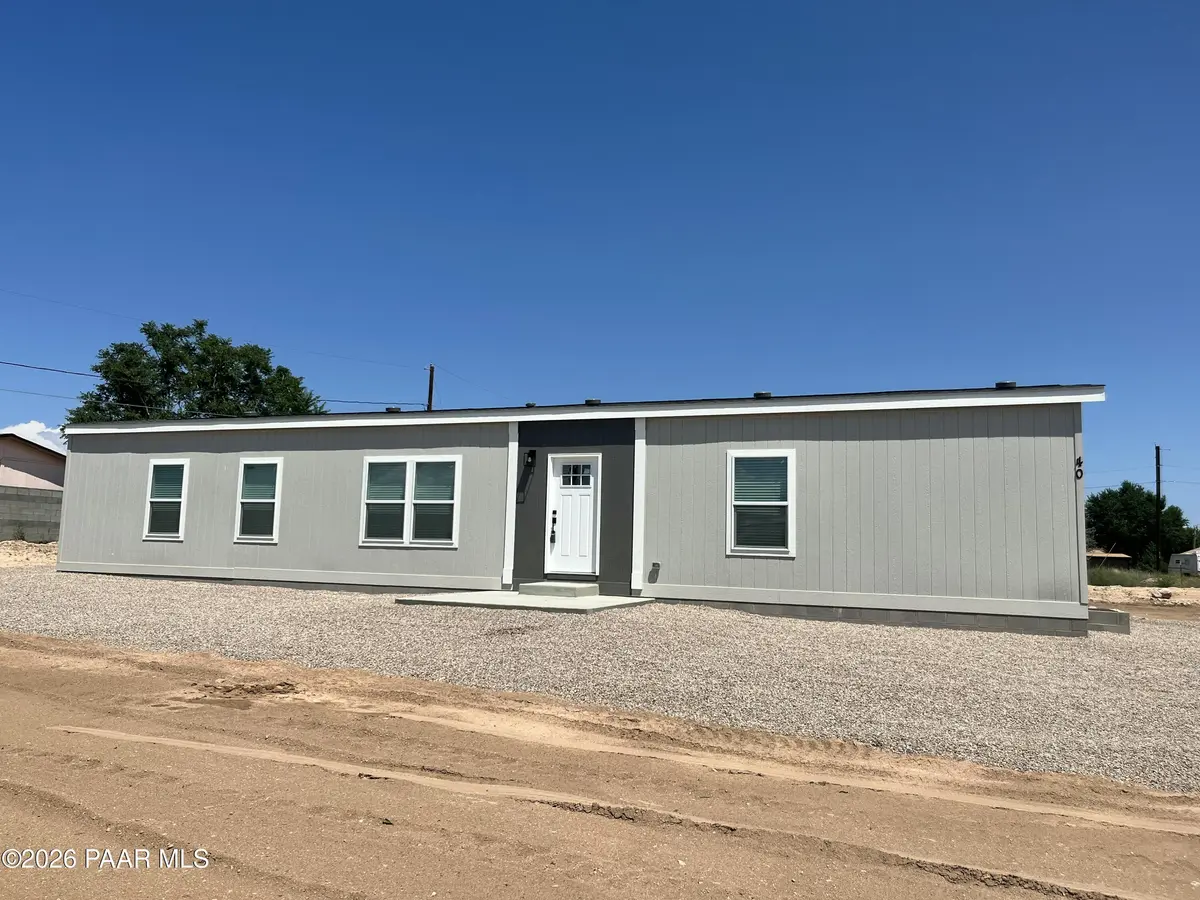 40 W La Jolla LN, Paulden, AZ 86334