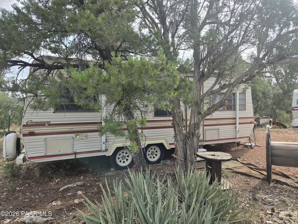 259 S Cathedral Valley RD, Ash Fork, AZ 86320
