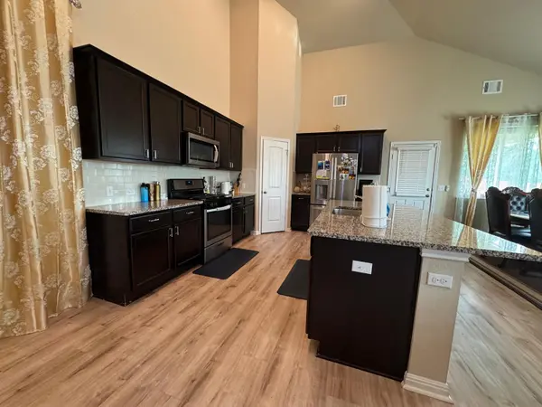 113 Queen Anne DR, Leander, TX 78641