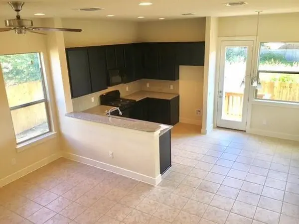 2213 Katy LN #A, Georgetown, TX 78626