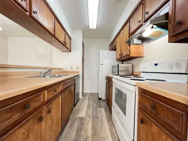10616 Mellow Meadows DR #27A, Austin, TX 78750