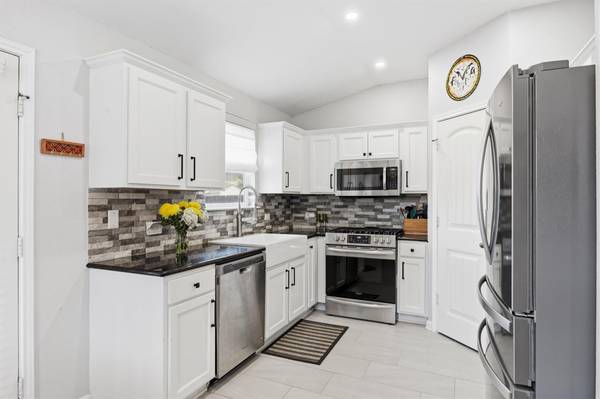 2712 Hearthsong LOOP, Round Rock, TX 78665