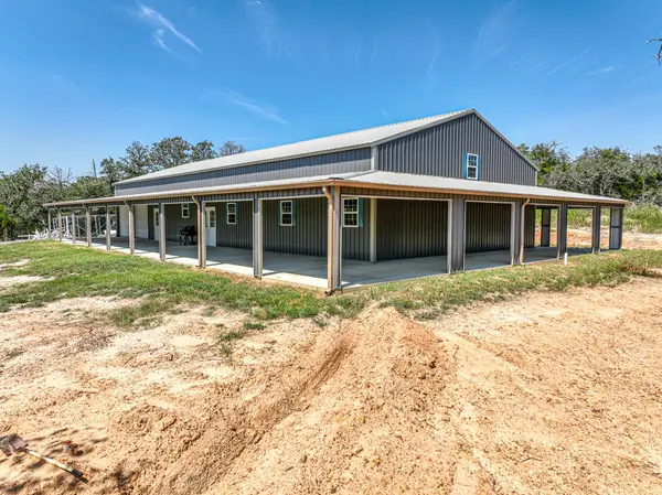 500 Colony Line TRL, Dale, TX 78616