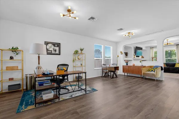 1901 Dragonfly Lp, Bastrop, TX 78602