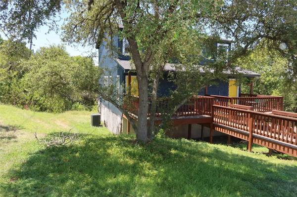 6914 Rifle BND #A, Austin, TX 78736