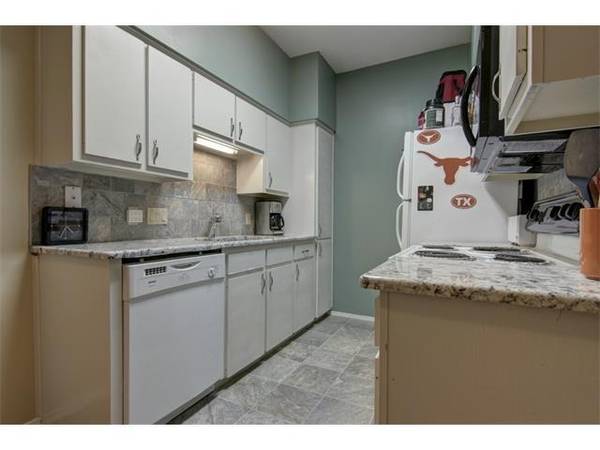 106 E 30th ST #207, Austin, TX 78705