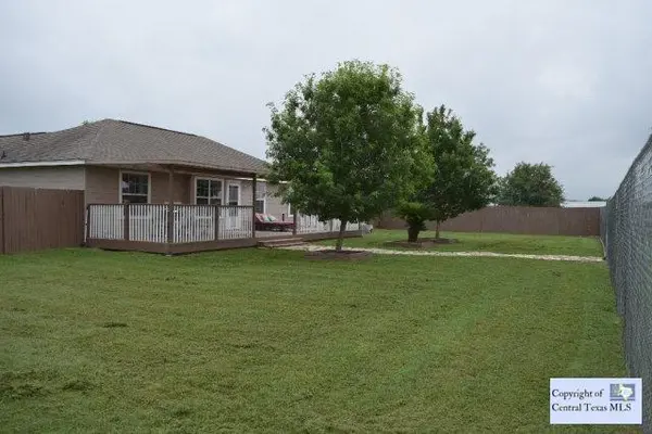 484 Cordova LOOP, Seguin, TX 78155