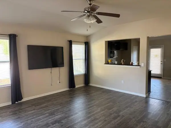 501 San Antonio Riverwalk ST, Hutto, TX 78634