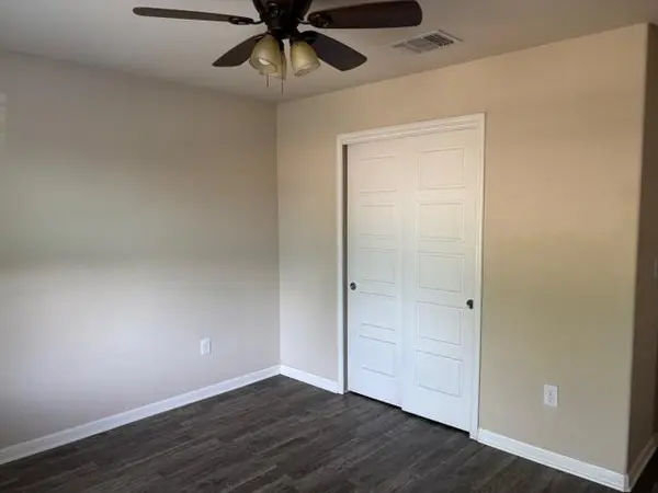 501 San Antonio Riverwalk ST, Hutto, TX 78634
