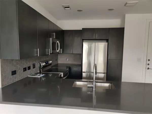 4801 Springdale RD #1102, Austin, TX 78723