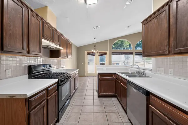 16803 Dorman DR, Round Rock, TX 78681