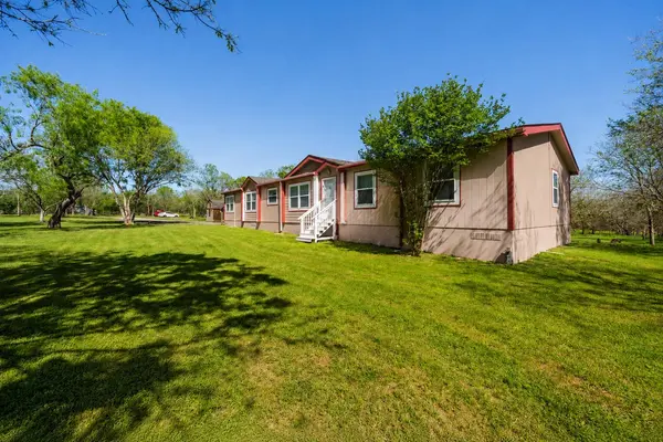 381 Fm 86 #A, Red Rock, TX 78662
