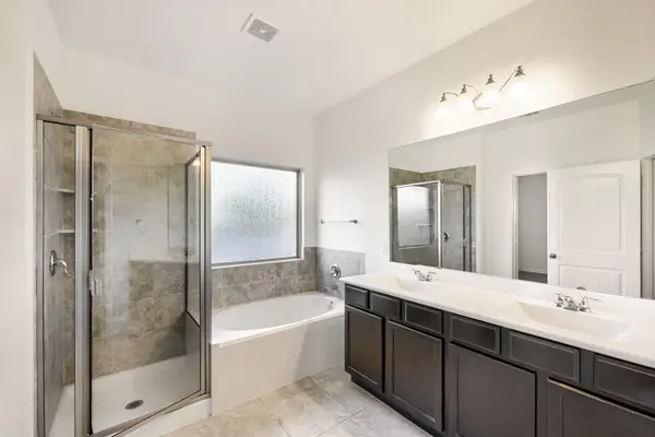 300 Shale CIR, Buda, TX 78610
