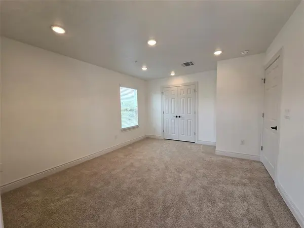 2105 Tiger TRL #403, Round Rock, TX 78665