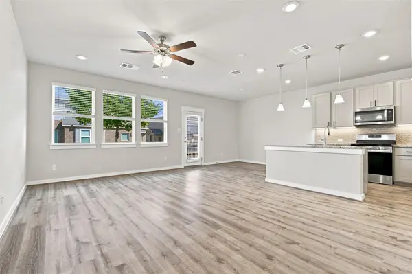 17203 Mayfly DR #B, Pflugerville, TX 78660