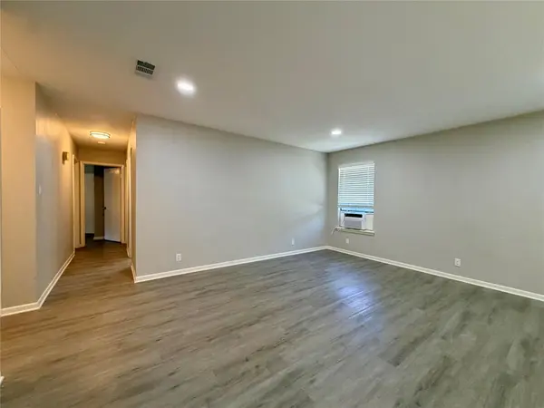 1403 Long Branch DR, Georgetown, TX 78626