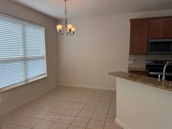 2410 Great Oaks DR #701, Round Rock, TX 78681