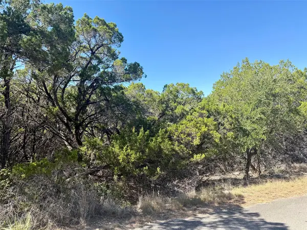 20823 Roundup TRL, Lago Vista, TX 78645