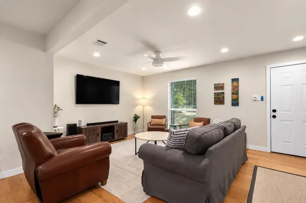 5804 Gloucester LN, Austin, TX 78723