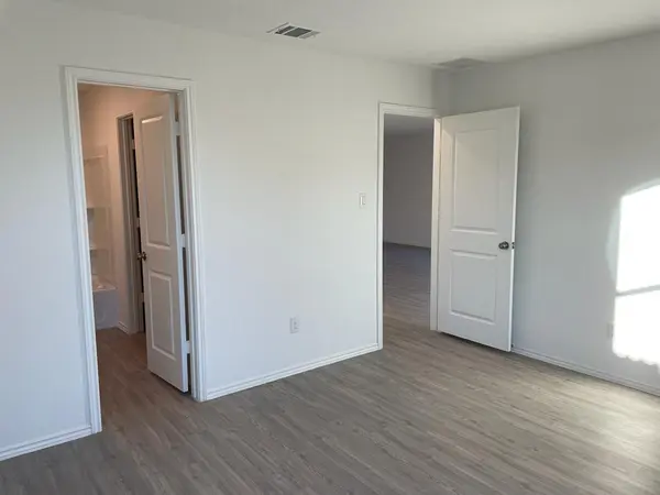 5929 Antonio PL, Seguin, TX 78155
