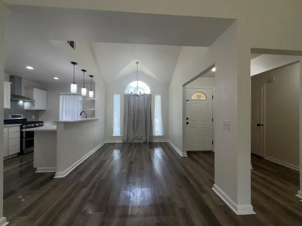 5807 TERI RD, Austin, TX 78744
