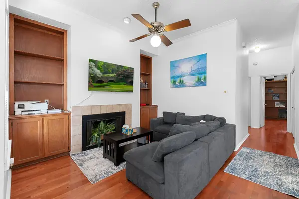 2802 Nueces ST #303, Austin, TX 78705