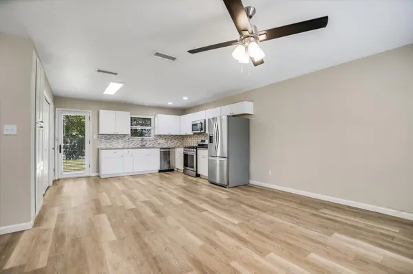 6026 Bluebell CIR, Austin, TX 78741