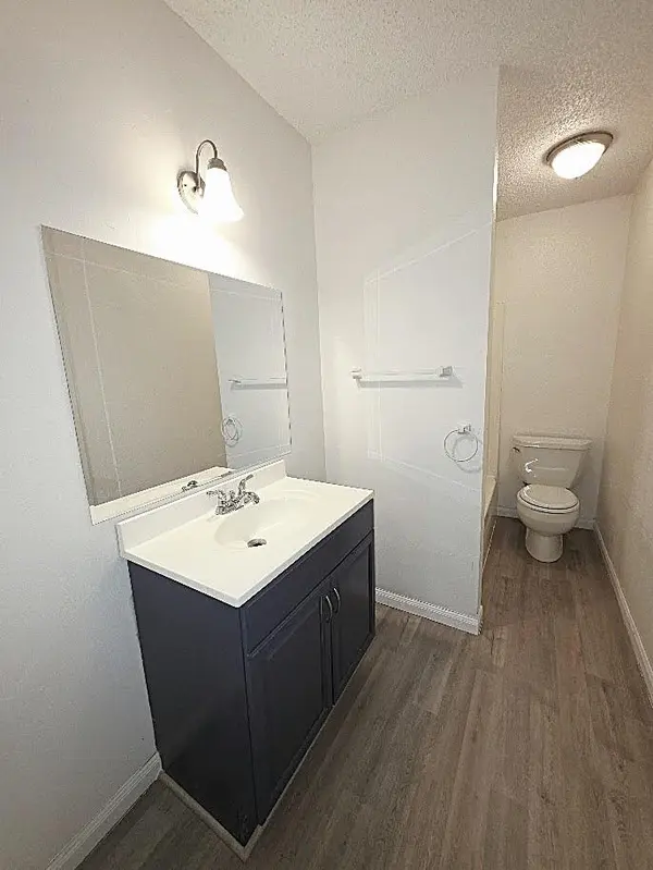 100 Quail Run RD #5, Martindale, TX 78655