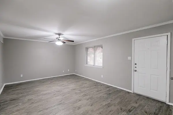 8100 N Mopac EXPY #03-111, Austin, TX 78759