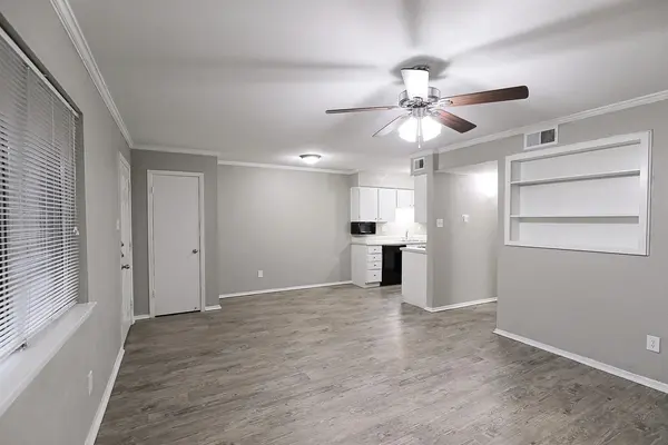 8100 N Mopac EXPY #03-111, Austin, TX 78759