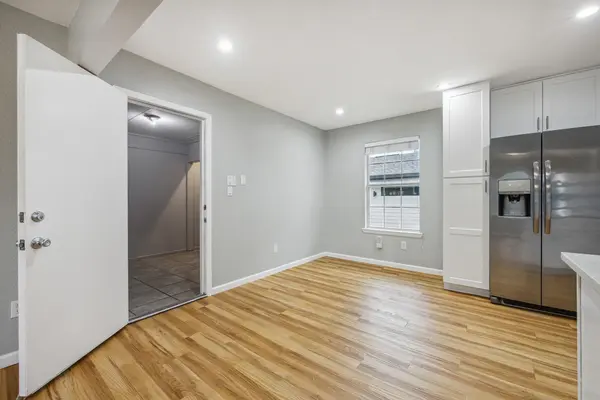 1111 Lawson LN, Austin, TX 78702