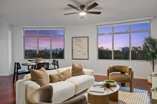 54 Rainey ST #502, Austin, TX 78701