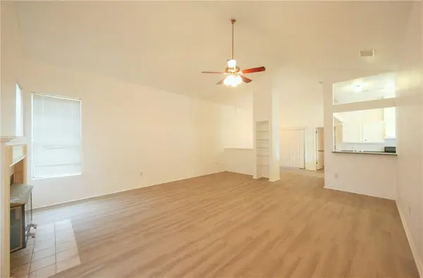 8200 Cahill DR, Austin, TX 78729