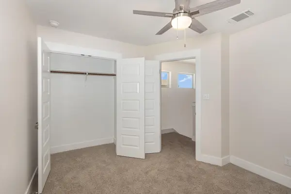 1300 Black Locust DR W #2201, Pflugerville, TX 78660