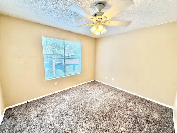 8811 Schick RD #B, Austin, TX 78729
