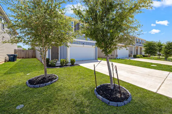 100 Waterbuck LOOP, Hutto, TX 78634