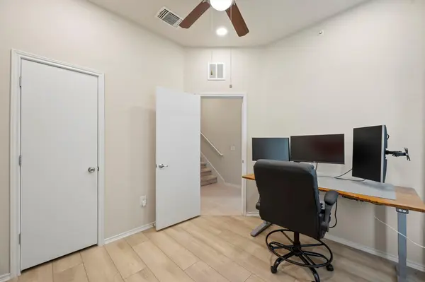 4323 Stromquist ST, Austin, TX 78723