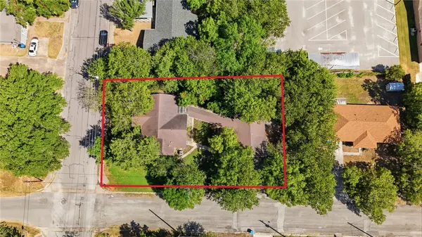 316 Guadalupe ST, Lockhart, TX 78644