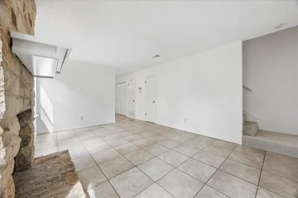 8202 Mescalero DR #A, Austin, TX 78736